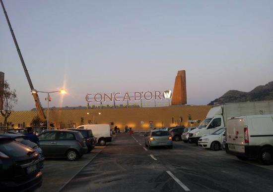 Centro Commerciale Conca d'Oro